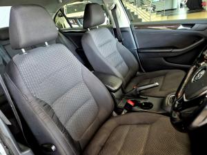 Volkswagen Jetta 1.4TSI Comfortline auto - Image 4