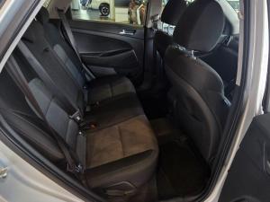 Hyundai Tucson 2.0 Premium - Image 11