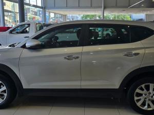 Hyundai Tucson 2.0 Premium - Image 9