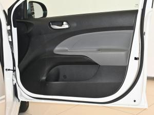Kia Pegas 1.4 LX - Image 9