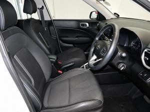 Hyundai Venue 1.0T Fluid auto - Image 11