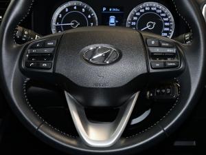 Hyundai Venue 1.0T Fluid auto - Image 16