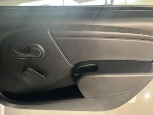 Nissan NP200 1.6i safety pack (aircon) - Image 7
