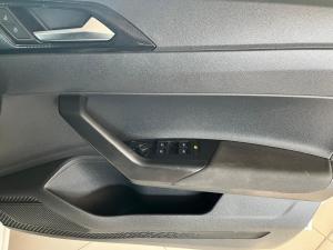 Volkswagen Polo hatch 1.0TSI Life auto - Image 6