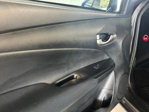 Toyota Yaris 1.5 Xs - Image 14