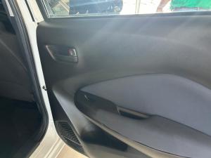 Toyota Starlet 1.5 XS auto - Image 8