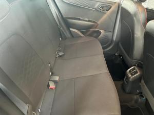 Hyundai Grand i10 1.0 Premium hatch - Image 6