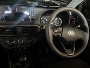 Hyundai Grand i10 1.0 Premium hatch - Image 8