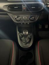 Hyundai Grand i10 1.0 Premium hatch - Image 9