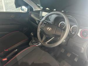 Hyundai Grand i10 1.0 Premium hatch - Image 6