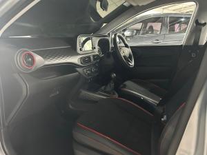 Hyundai Grand i10 1.0 Premium hatch - Image 12