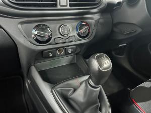 Hyundai Grand i10 1.0 Premium hatch - Image 15