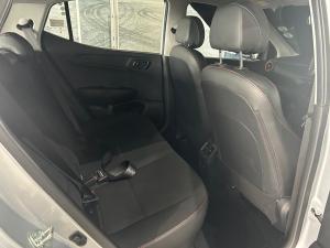 Hyundai Grand i10 1.0 Premium hatch - Image 9