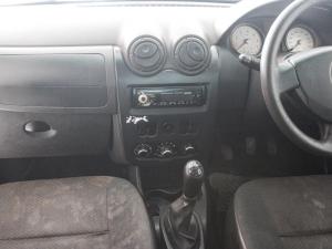 Nissan NP200 1.6i - Image 16