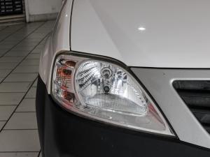 Nissan NP200 1.6i - Image 9