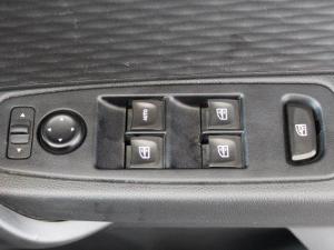 Renault Kiger 1.0 Zen auto - Image 13