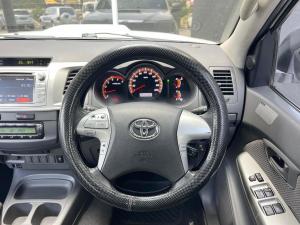 Toyota Hilux 3.0D-4D double cab Raider Dakar edition auto - Image 14