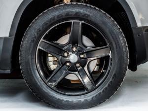 Land Rover Defender 110 D240 SE - Image 11