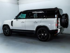 Land Rover Defender 110 D240 SE - Image 5
