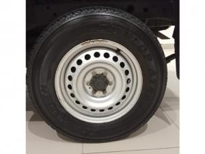 Nissan Navara 2.5DDTi single cab XE - Image 10