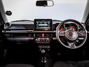 Suzuki Jimny 1.5 GLX AllGrip 5-door manual - Image 14