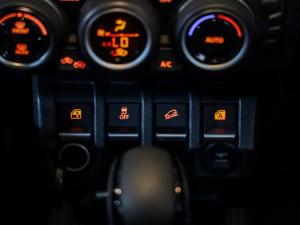 Suzuki Jimny 1.5 GLX AllGrip 5-door manual - Image 17