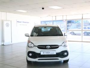 Toyota Vitz 1.0 XR auto - Image 8