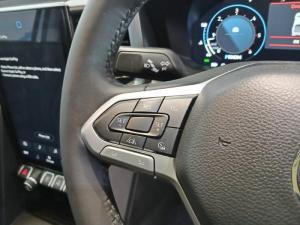 Volkswagen Amarok 3.0TDI V6 double cab Style 4Motion - Image 18
