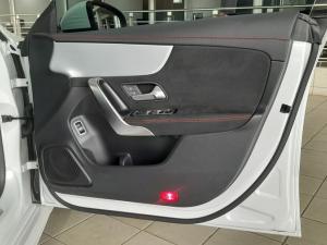 Mercedes-Benz CLA CLA200 Progressive - Image 9