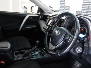 Toyota RAV4 2.0 GX auto - Image 16