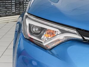 Toyota RAV4 2.0 GX auto - Image 18