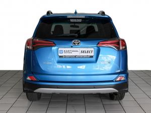 Toyota RAV4 2.0 GX auto - Image 6