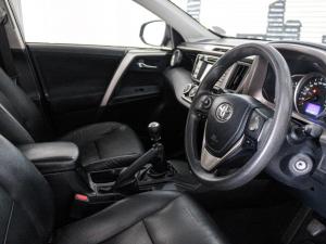 Toyota RAV4 2.0 GX - Image 18