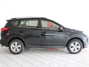 Toyota RAV4 2.0 GX - Image 6