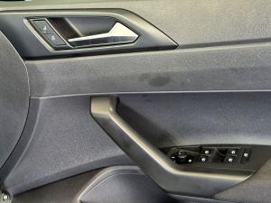 Volkswagen Polo hatch 1.0TSI - Image 16