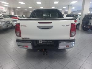 Toyota Hilux 2.8GD-6 double cab Raider auto - Image 10