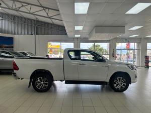 Toyota Hilux 2.8GD-6 Xtra cab Legend 50 auto - Image 4