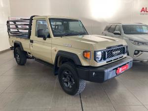 Toyota Land Cruiser 79 4.2D single cab - Image 1