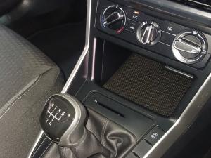 Volkswagen Polo 1.0 TSI Life - Image 12