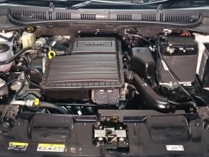 Volkswagen Polo 1.6 Life - Image 16
