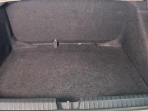 Volkswagen Polo 1.6 Life - Image 18