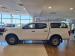 Nissan Navara 2.5DDTi double cab SE auto - Thumbnail 2