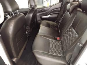 Nissan Navara 2.5DDTi double cab LE Plus 4x4 - Image 11