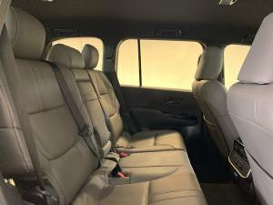 Toyota Land Cruiser 300 3.3D GX-R - Image 10