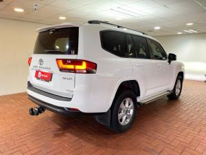 Toyota Land Cruiser 300 3.3D GX-R - Image 3