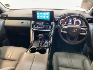 Toyota Land Cruiser 300 3.3D GX-R - Image 7