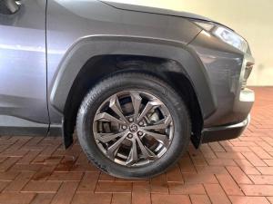 Toyota RAV4 2.0 GX-R AWD - Image 6