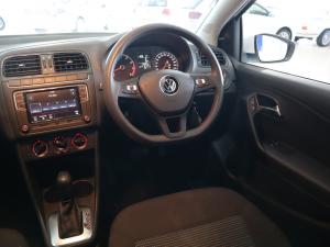 Volkswagen Polo Vivo hatch 1.6 Comfortline auto - Image 10