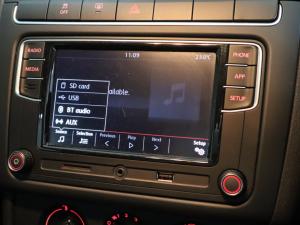 Volkswagen Polo Vivo hatch 1.6 Comfortline auto - Image 13