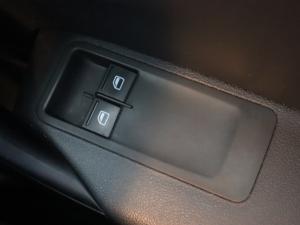 Volkswagen Polo Vivo hatch 1.6 Comfortline auto - Image 24